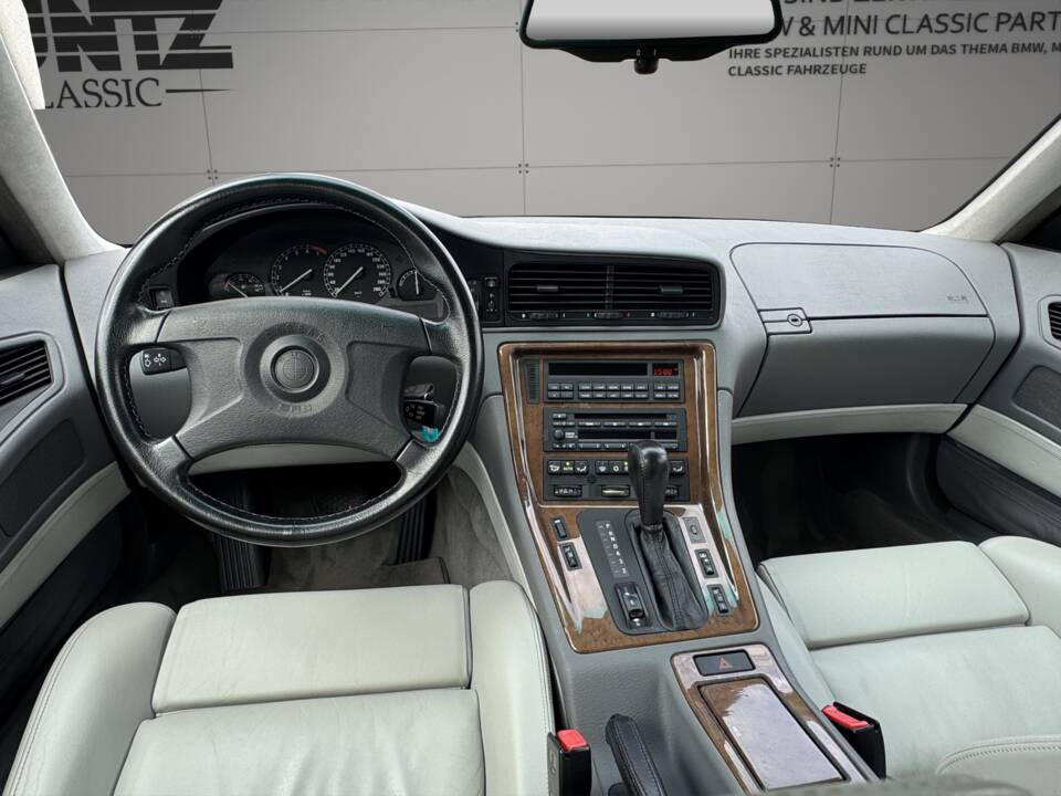 Image 11/27 of BMW 840Ci (1994)
