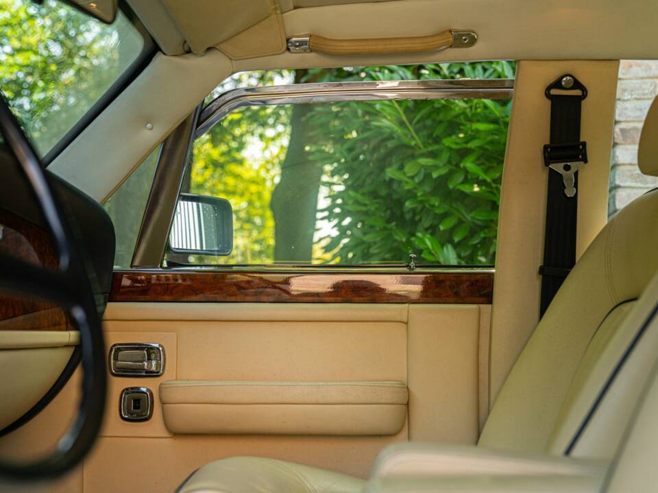 Bild 38/50 von Bentley Mulsanne Turbo (1985)