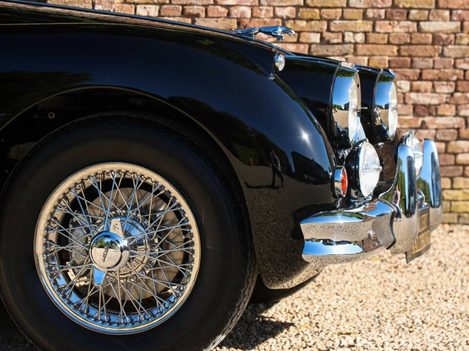 Image 36/50 of Jaguar XK 150 3.4 S DHC (1958)