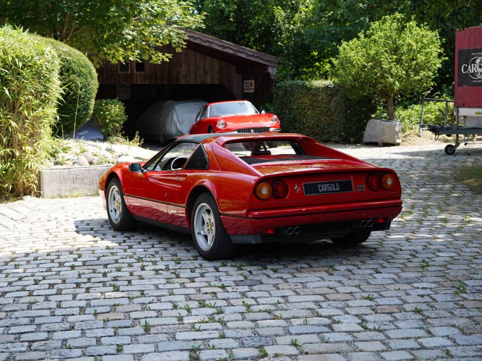 Bild 3/12 von Ferrari 328 GTS (1988)