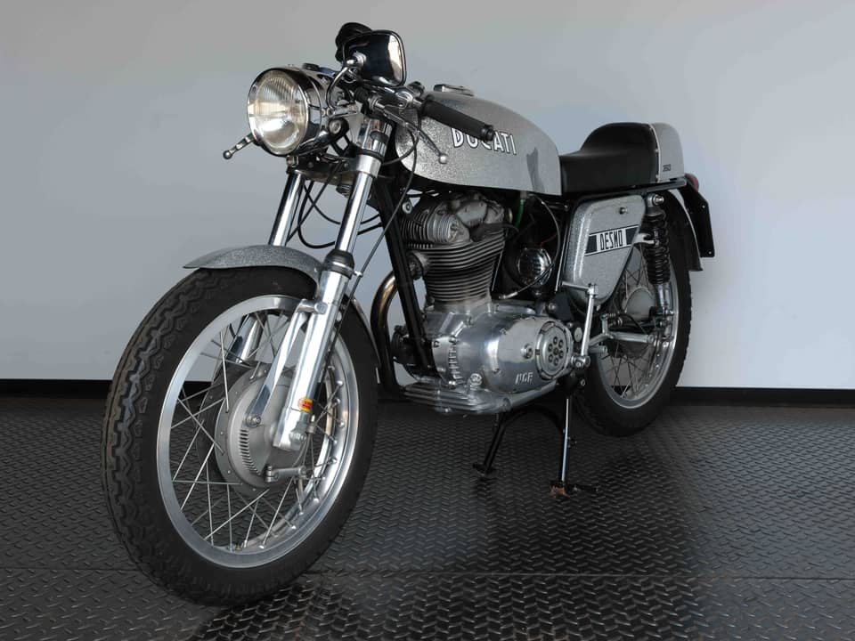 Image 37/64 of Ducati 350 Desmo (1971)