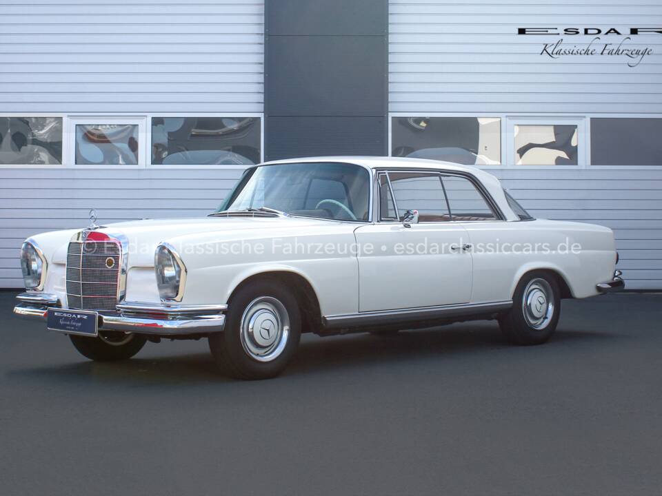 Image 1/32 of Mercedes-Benz 250 SE (1967)
