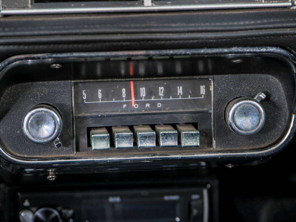 Image 32/50 of Ford Mustang 289 (1967)
