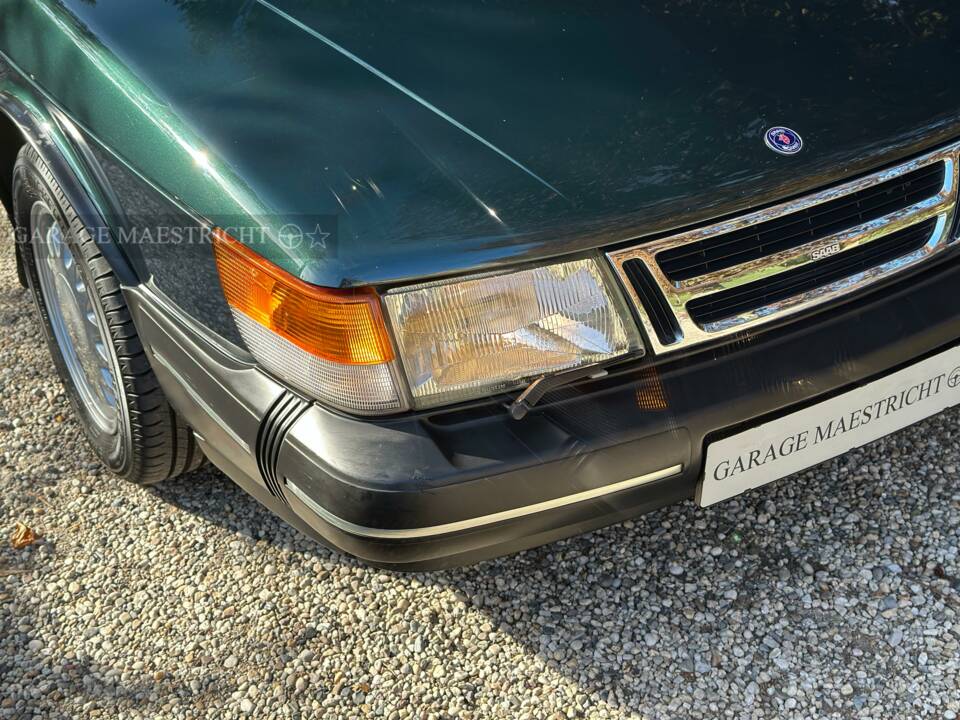 Image 38/100 of Saab 900 S (1993)