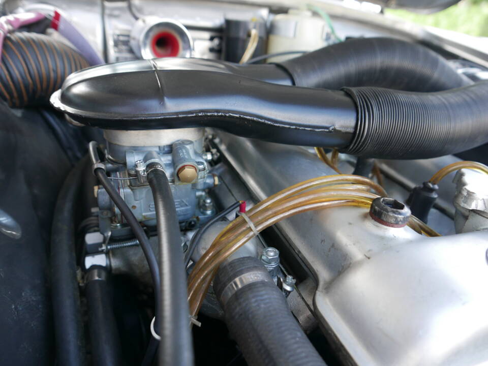Imagen 36/68 de Alfa Romeo Giulia 1600 Spider (1964)