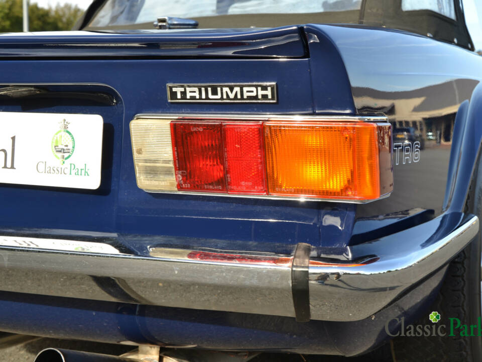Image 46/50 of Triumph TR 6 (1975)