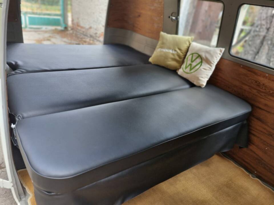 Image 15/30 of Volkswagen T1 Samba 1.2 (1959)