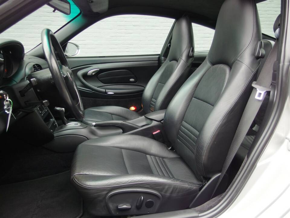Bild 48/100 von Porsche 911 Carrera 4S (2002)