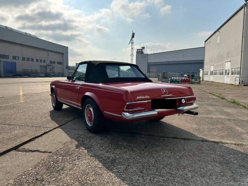 Afbeelding 21/54 van Mercedes-Benz 280 SL (1968)