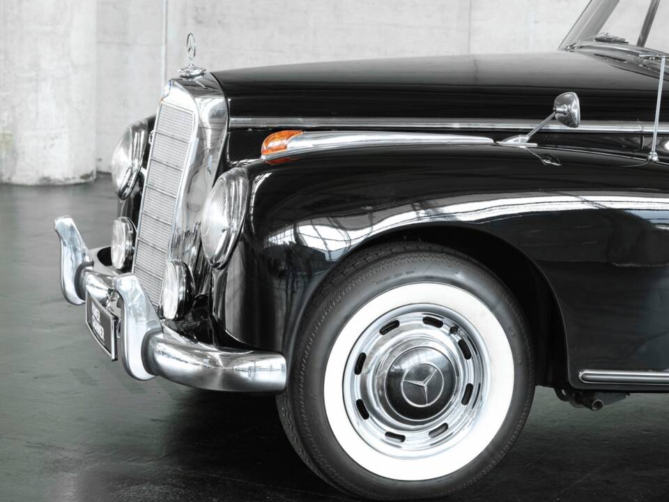 Image 11/50 de Mercedes-Benz 300 c (1956)