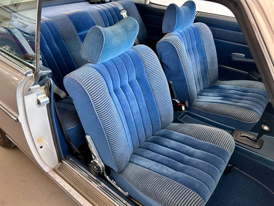Image 16/61 of Mercedes-Benz 280 CE (1974)