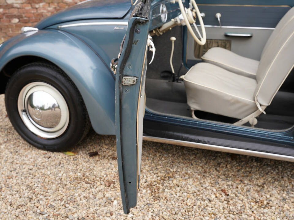 Image 21/50 of Volkswagen Käfer 1200 Cabriolet (1958)