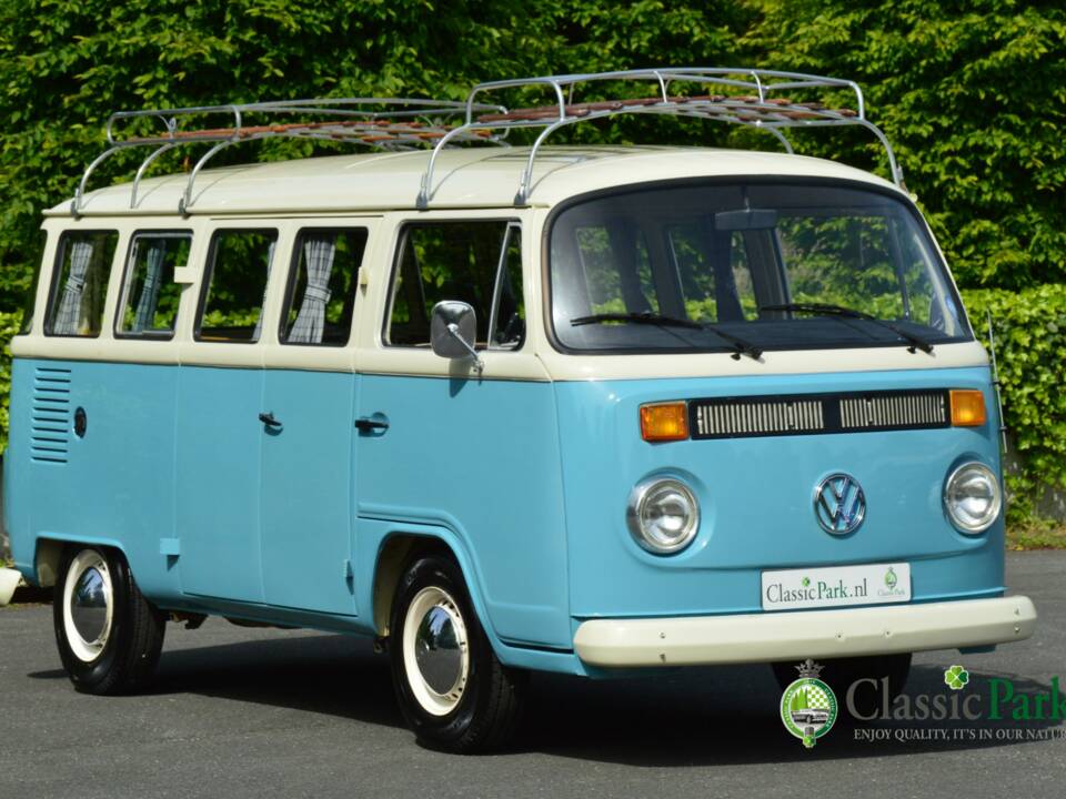 Bild 3/12 von Volkswagen T2b Camper (1976)