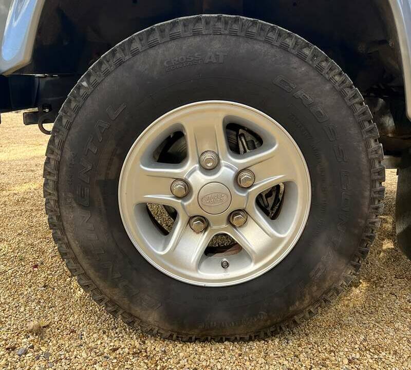 Image 48/50 of Land Rover Defender 90 (2011)