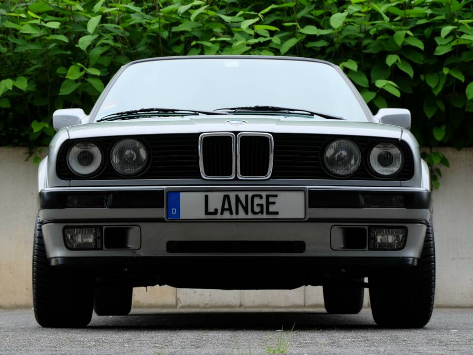 Bild 2/56 von BMW 325ix (1987)