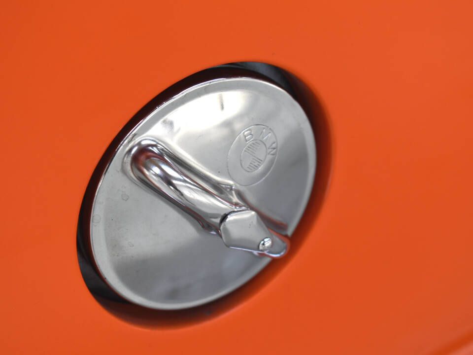 Image 32/52 of BMW 2002 tii (1975)