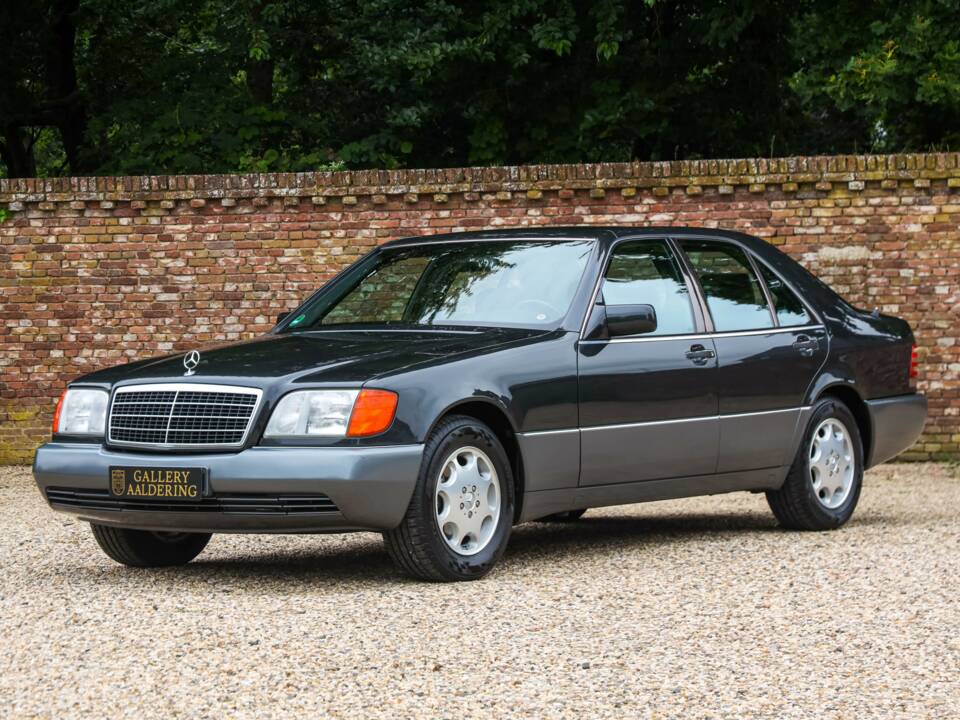 Bild 17/50 von Mercedes-Benz 400 SE (1991)