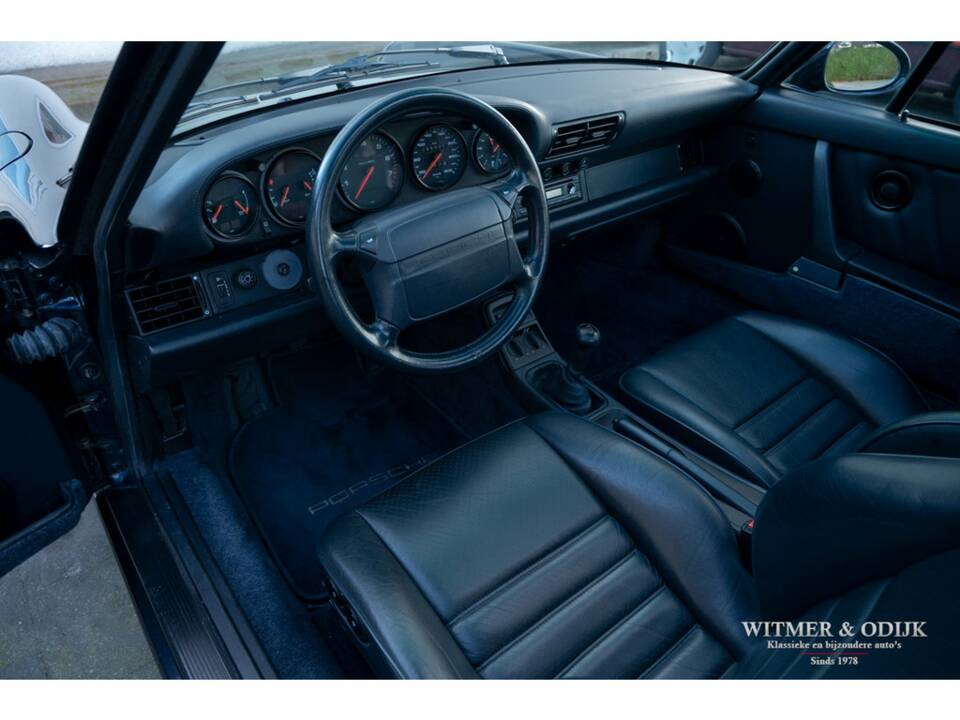 Image 9/33 de Porsche 911 Carrera 4 (1992)