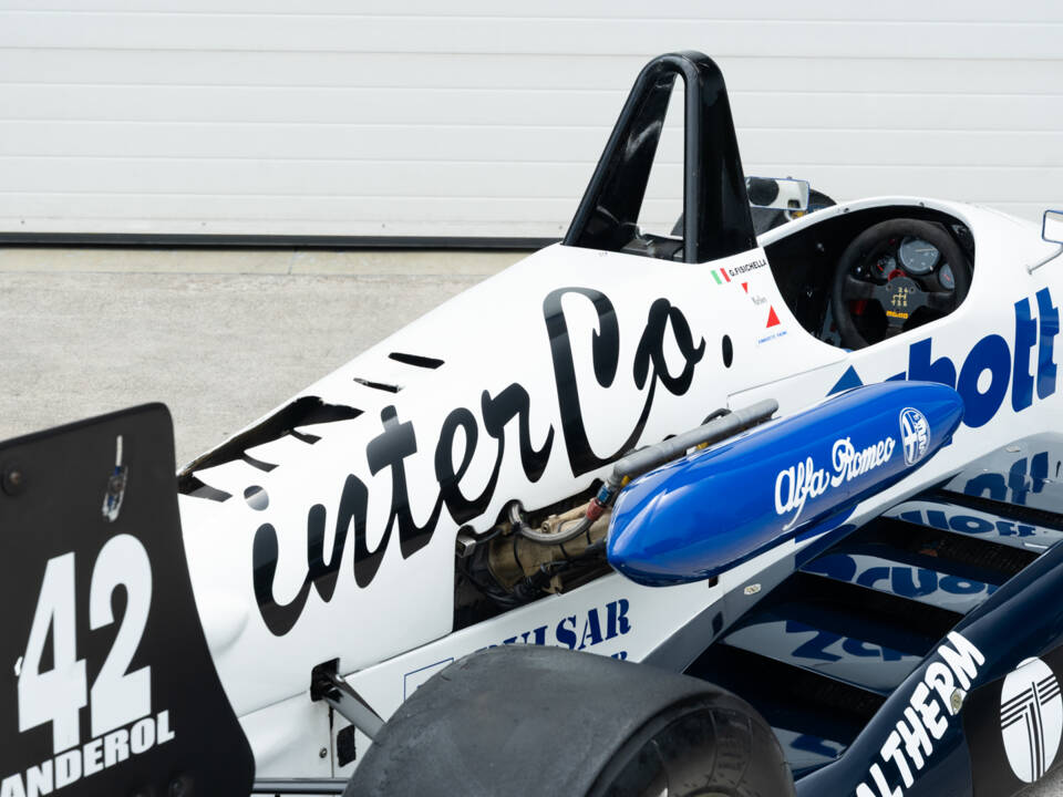 Image 29/64 of Dallara F392 Formula 3 (1992)
