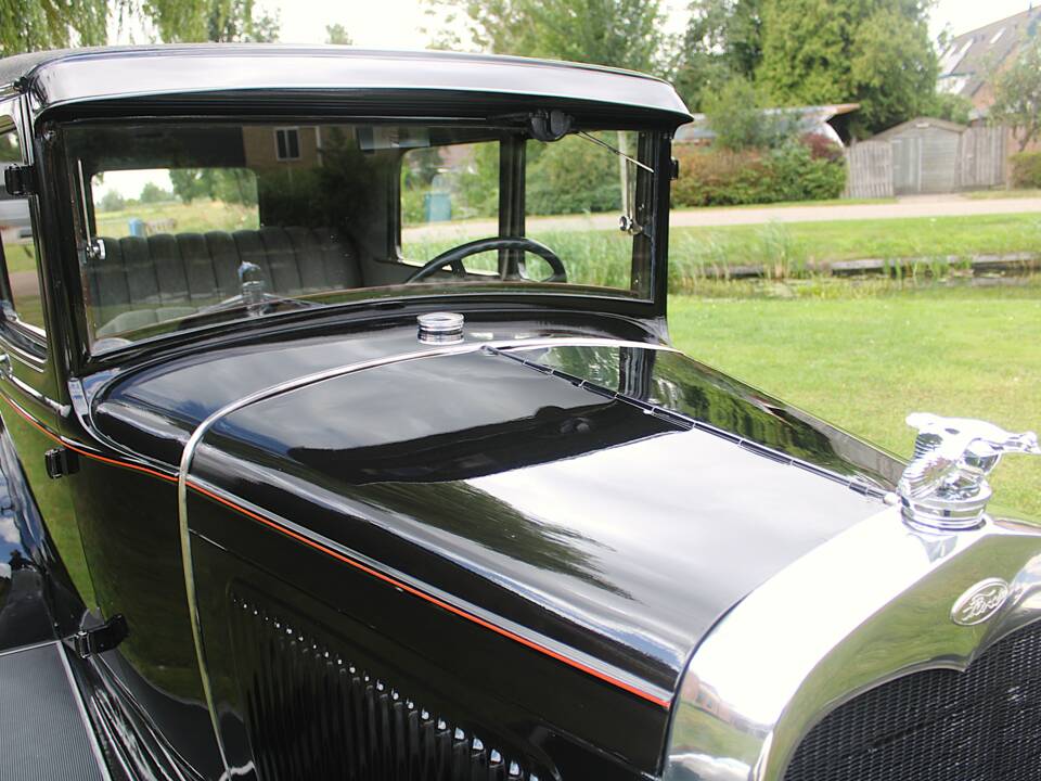 Image 15/55 of Ford Model A Tudor Sedan (1931)