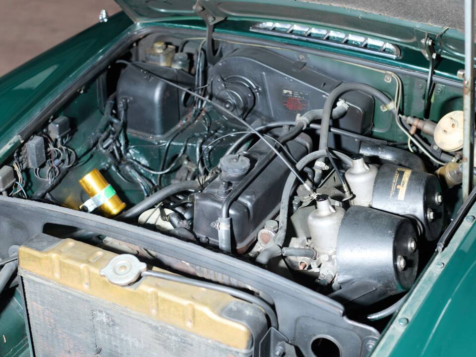 Bild 38/38 von MG MGB GT (1975)