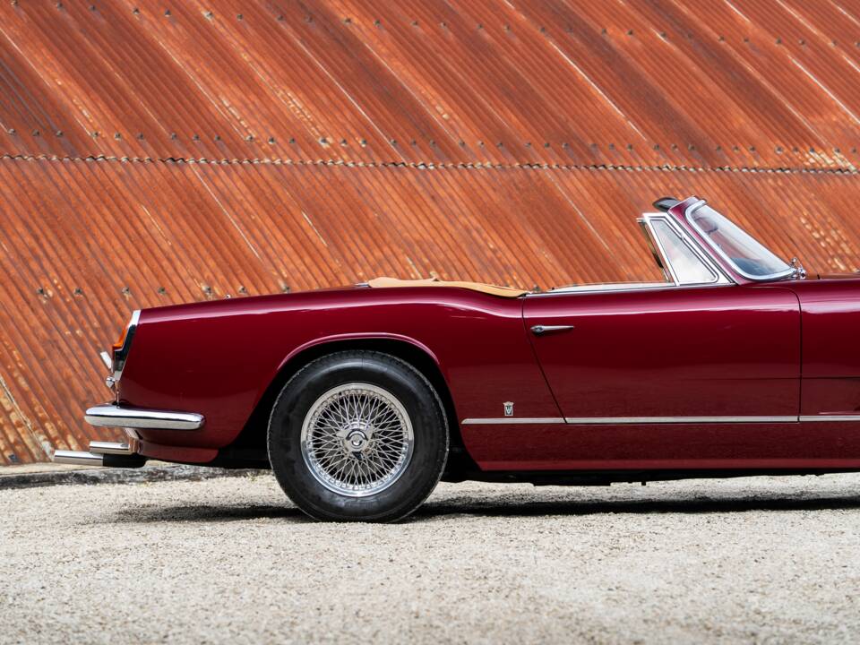 Image 50/51 of Maserati 3500 GTI Spyder Vignale (1963)