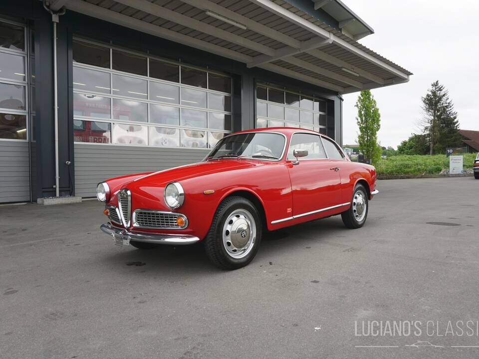 Imagen 2/68 de Alfa Romeo Giulietta Sprint 1300 (1965)
