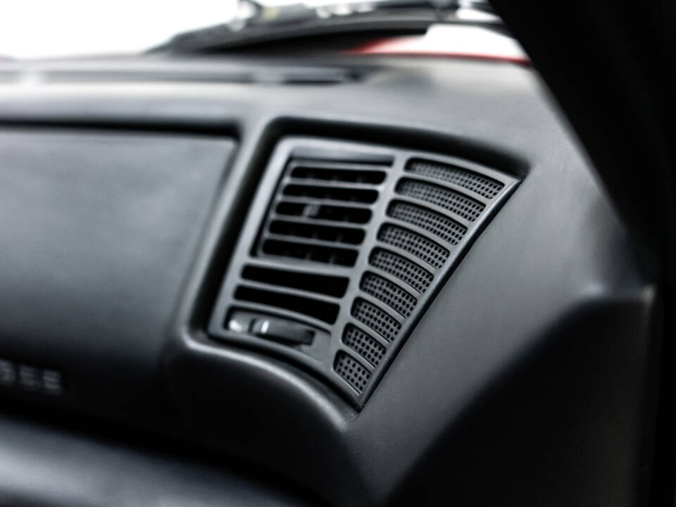 Image 39/55 of Ferrari F 355 Berlinetta (1994)