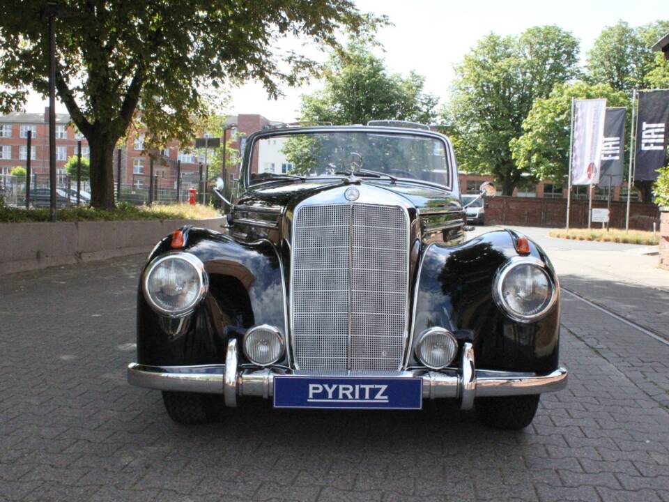 Image 9/29 of Mercedes-Benz 220 Cabriolet A (1955)