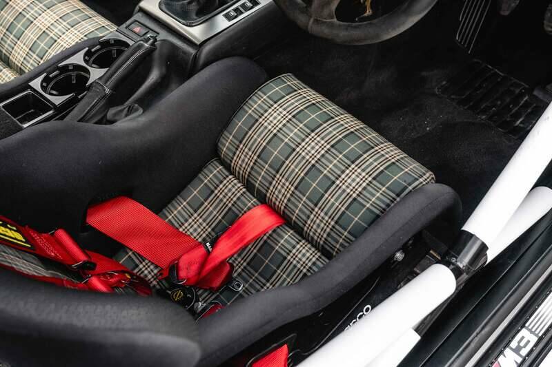 Immagine 35/50 di BMW M3 (2005)