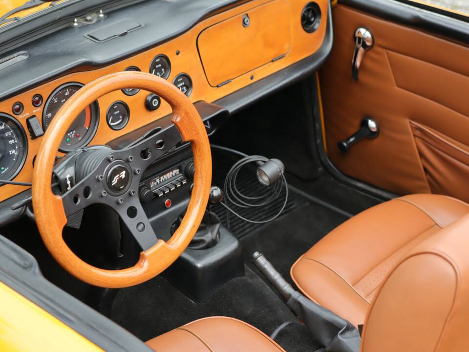 Bild 24/50 von Triumph TR 6 (1974)