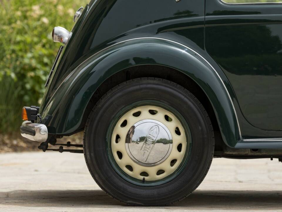 Image 21/50 of Lancia Ardea (1949)