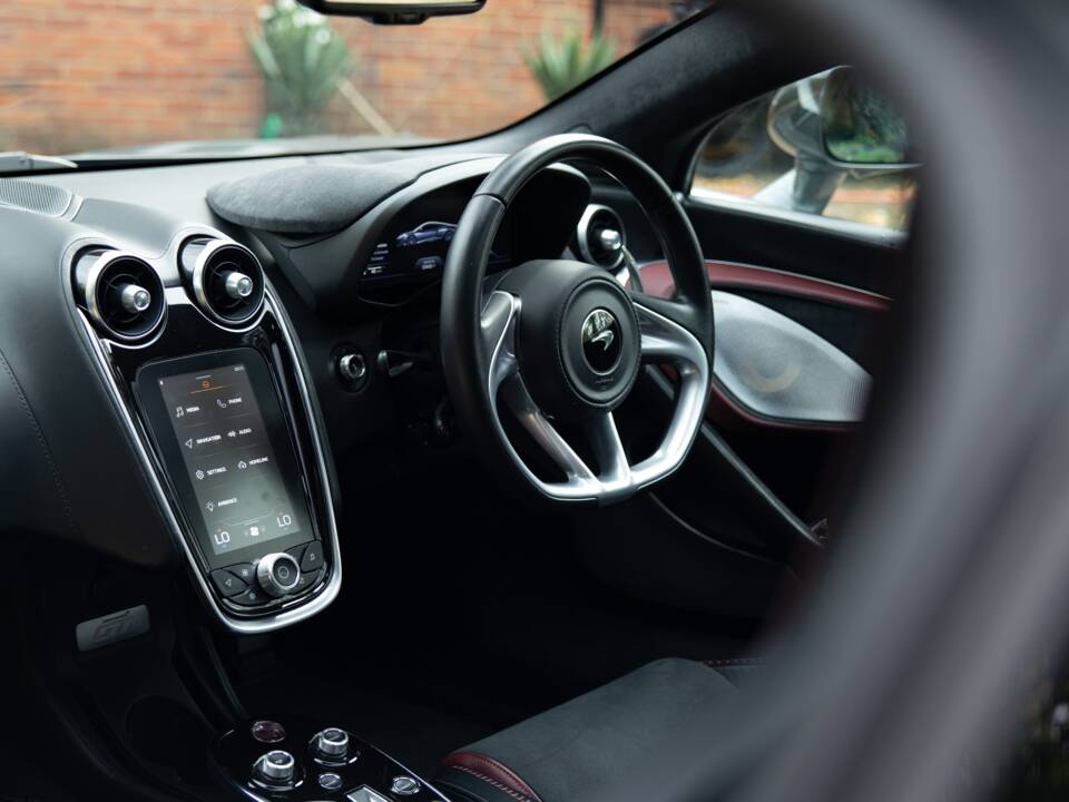Immagine 29/39 di McLaren GT (2020)