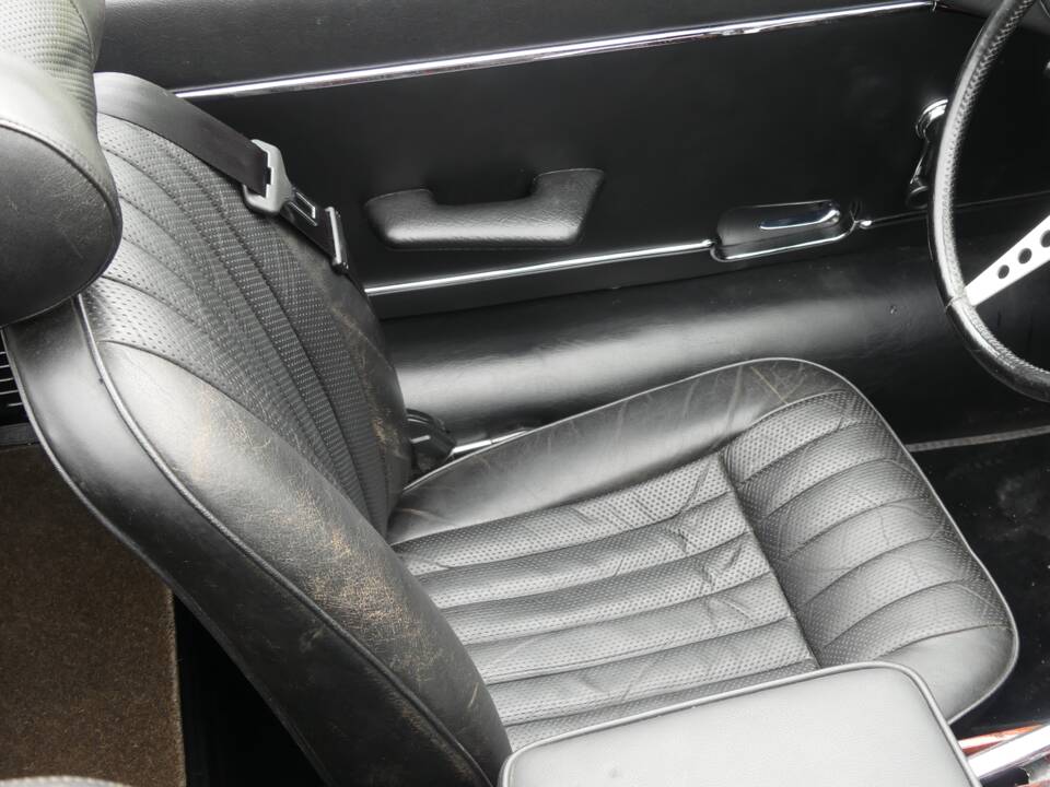 Image 27/74 de Jaguar Type E V12 (1973)