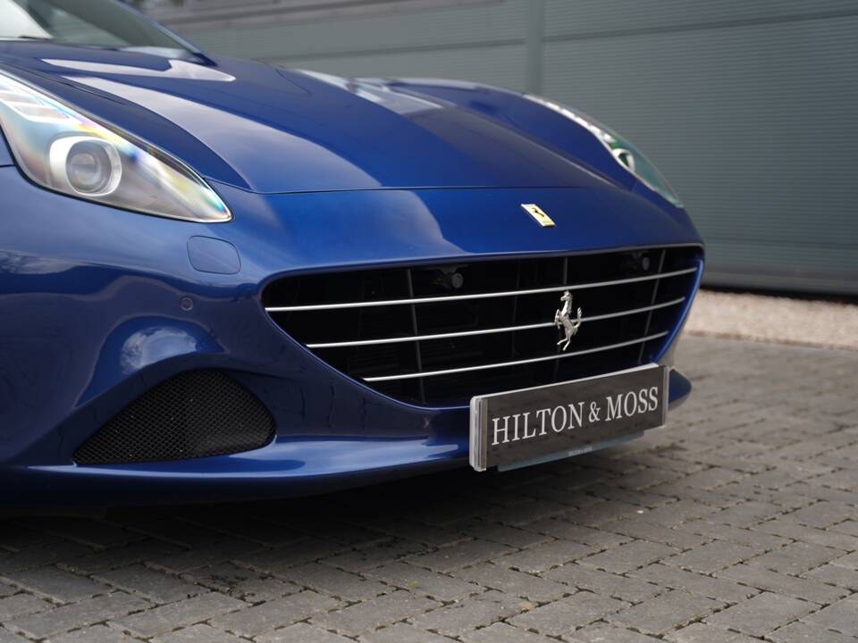 Bild 33/50 von Ferrari California T (2016)
