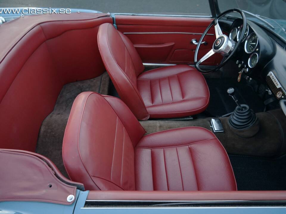 Image 17/18 of Alfa Romeo 2000 Spider (1959)