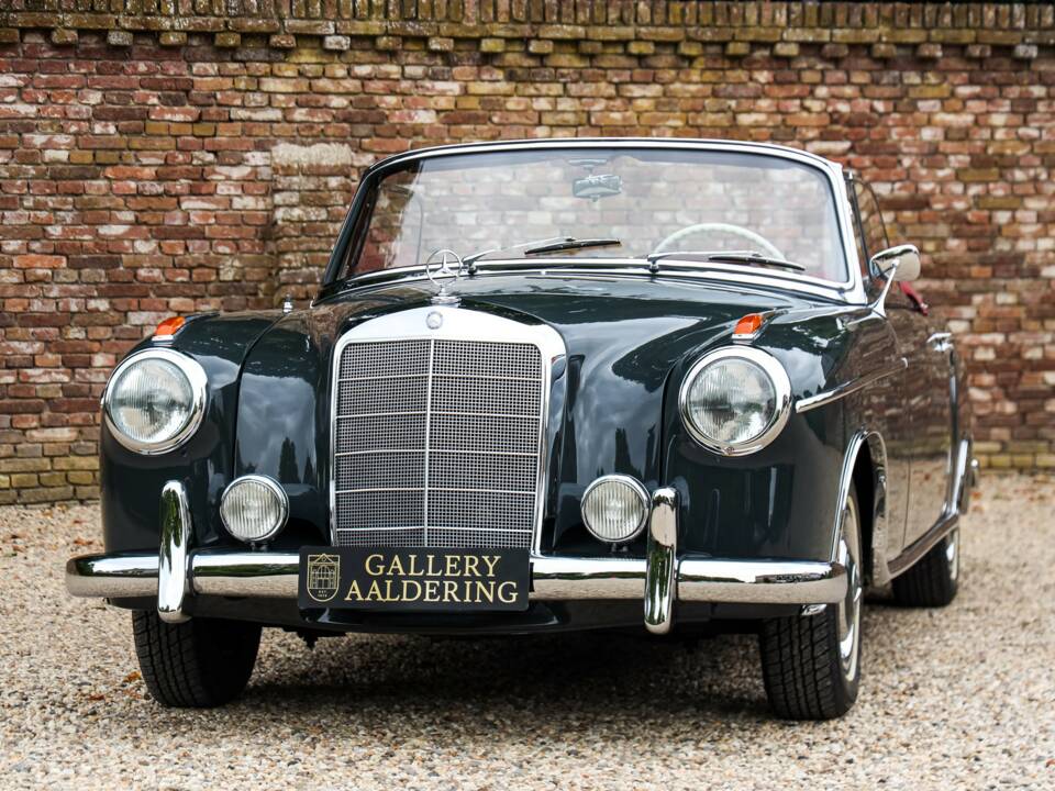 Bild 40/50 von Mercedes-Benz 220 SE Cabriolet (1960)