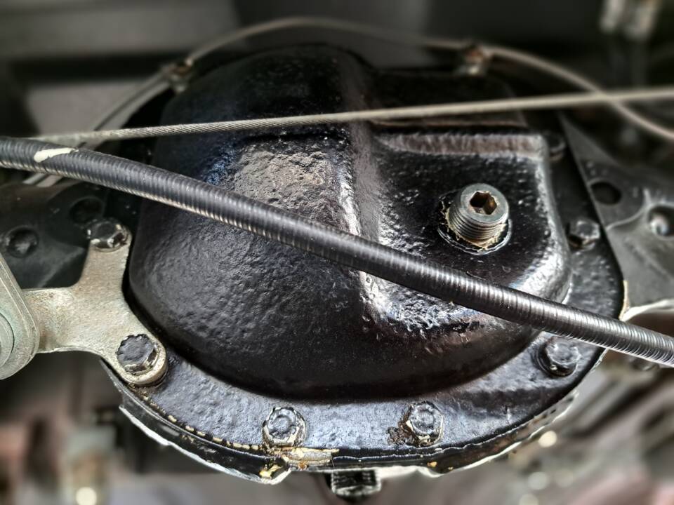 Suspension and underneath