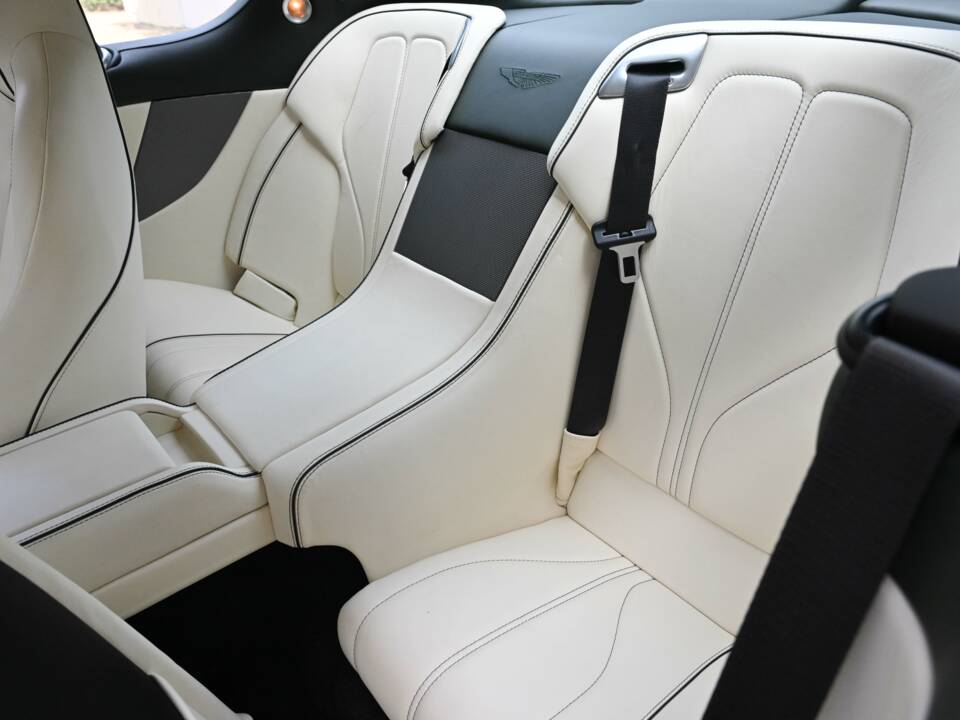 Bild 35/49 von Aston Martin DB 9 (2013)