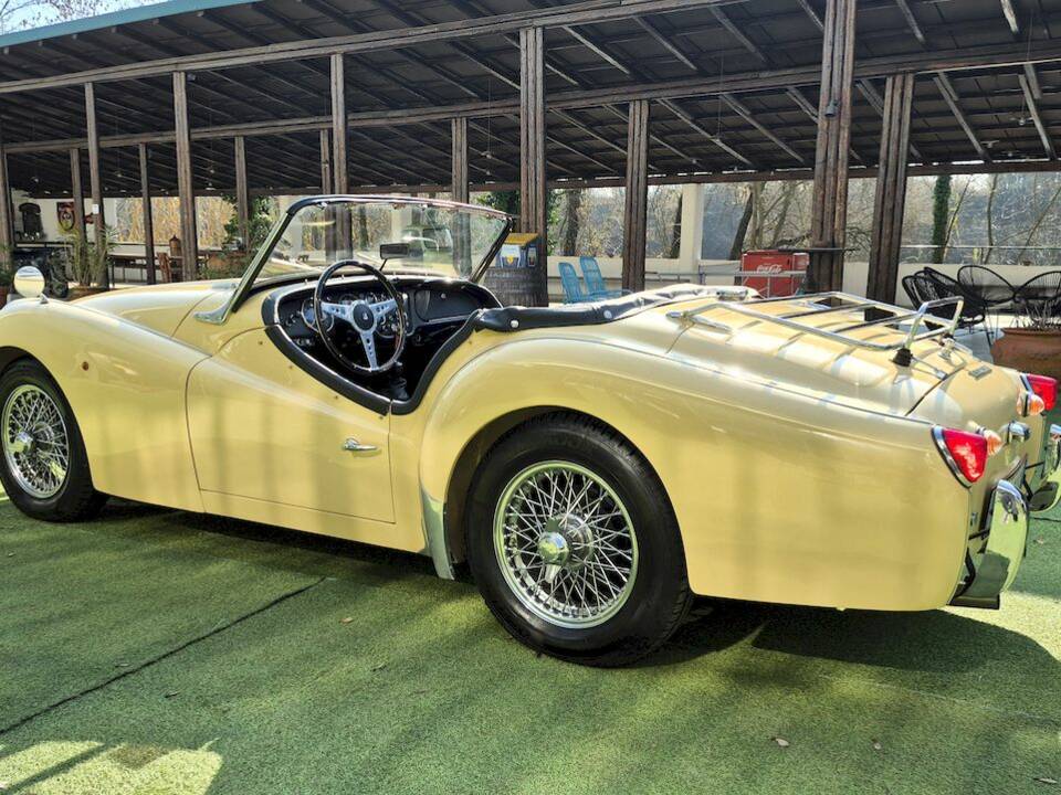 Afbeelding 16/87 van Triumph TR 3A (1960)