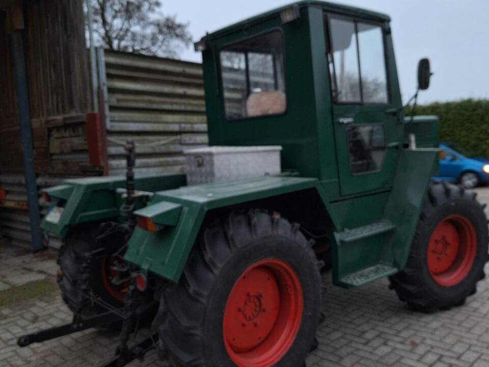 Image 4/7 de Mercedes-Benz MB trac 65/70 (1973)