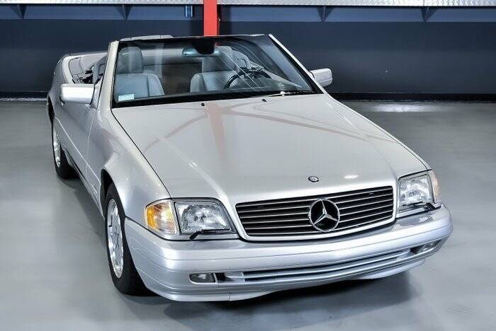 Imagen 4/7 de Mercedes-Benz SL 500 (1998)