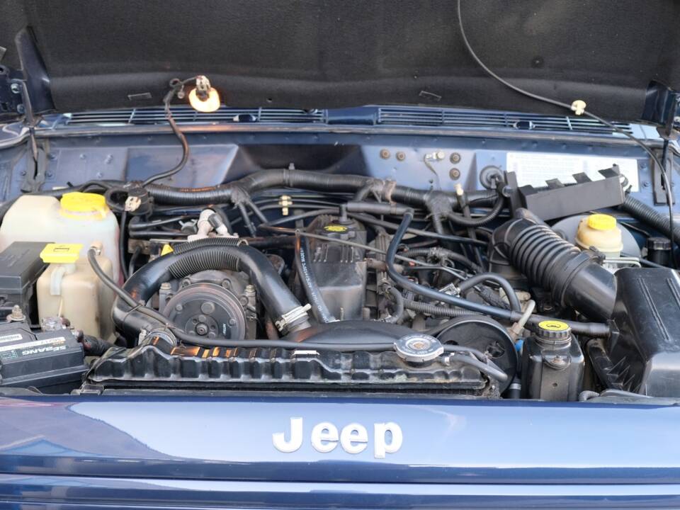 Image 64/67 de Jeep Cherokee (1996)