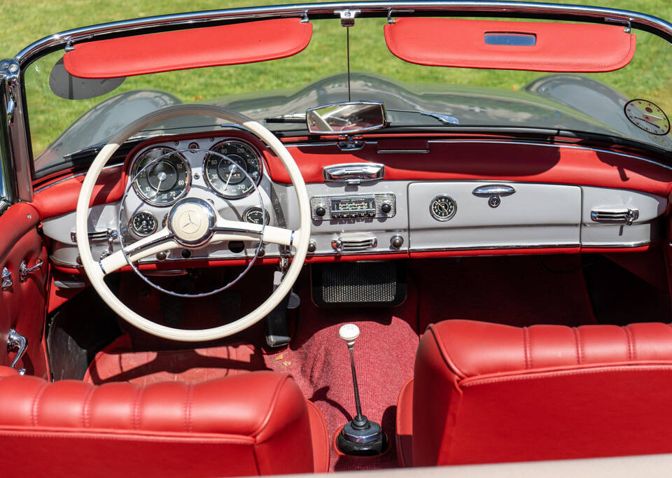 Image 6/30 of Mercedes-Benz 190 SL (1961)