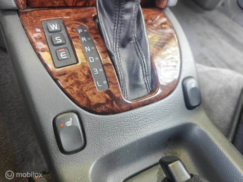 Bild 21/37 von Volvo S90 3.0i (1998)
