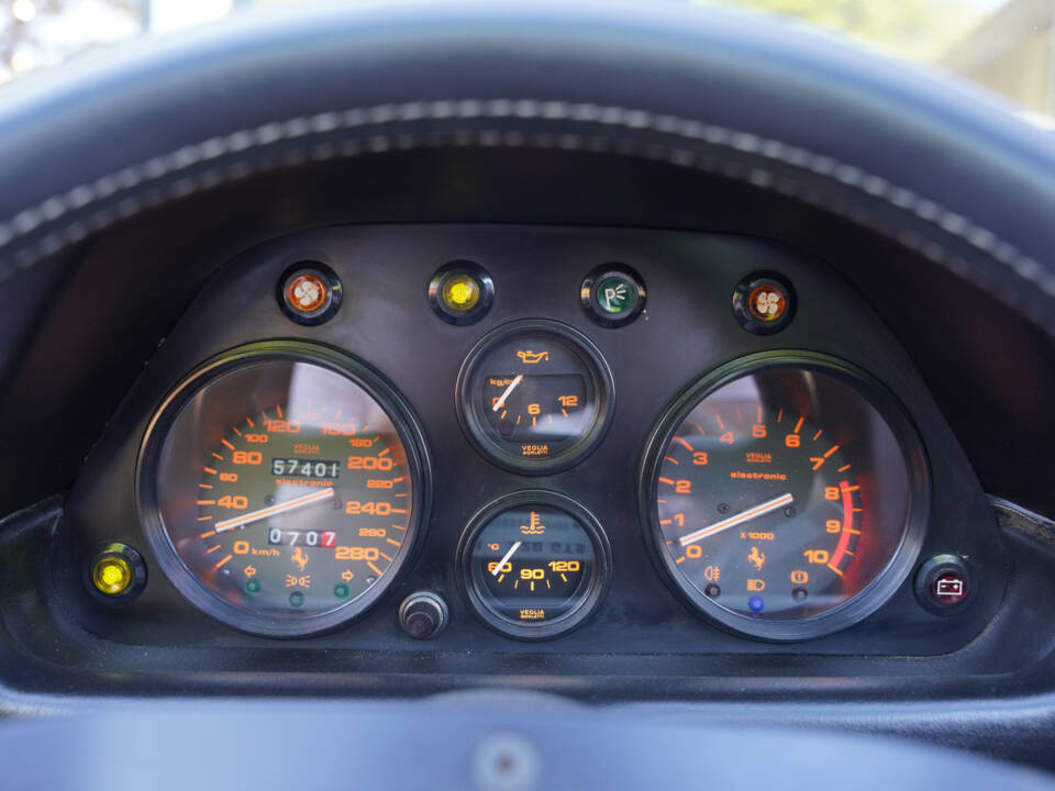 Image 40/50 of Ferrari 328 GTS (1987)