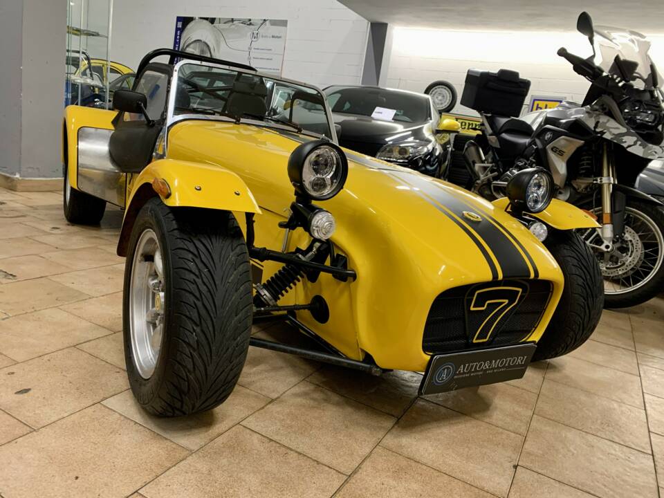 Image 2/12 de Caterham Seven 275 S (1999)