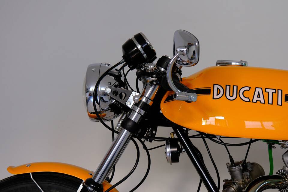 Afbeelding 50/96 van Ducati 750 Sport (1974)