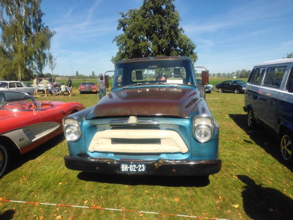 Image 15/17 of International Harvester A-112 (1958)