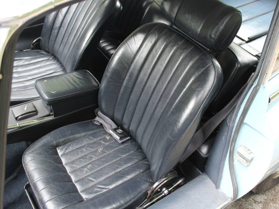 Bild 13/16 von Jaguar E-Type V12 (2+2) (1971)